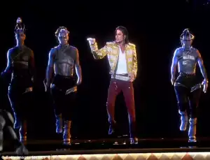 Photos + Download Videos (MP4 + 3Gp): Michael Jackson